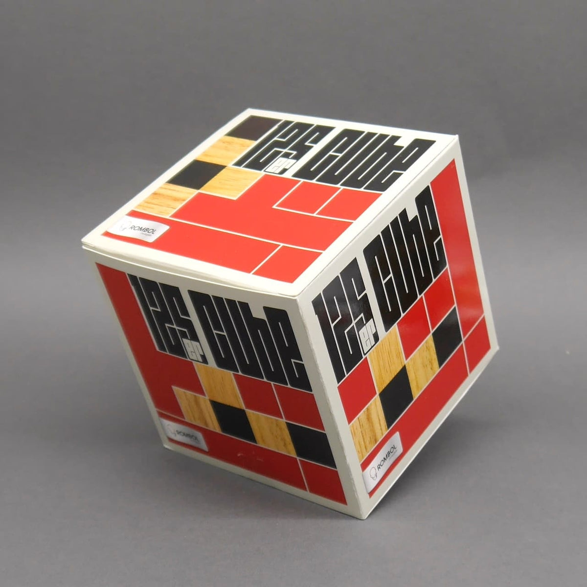 125er Cube Würfel als Holzspiel zum Denken und Kombinieren in roter Kartonbox.