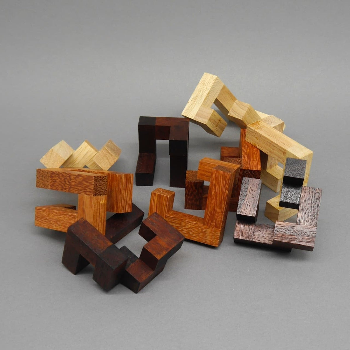 CONFUSIO - sehr schwieriges Interlocking-Puzzle