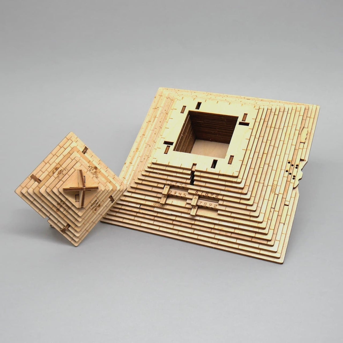 QUEST PYRAMIDE - tolles Escape-Puzzle