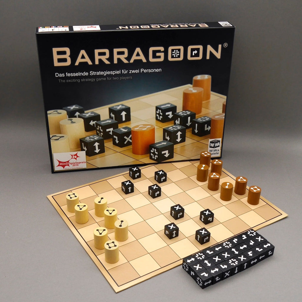 Barragoon Strategiespiel mit Spielbrett, Würfeln und Holzfiguren als modernes Tabletop-Familienspiel.