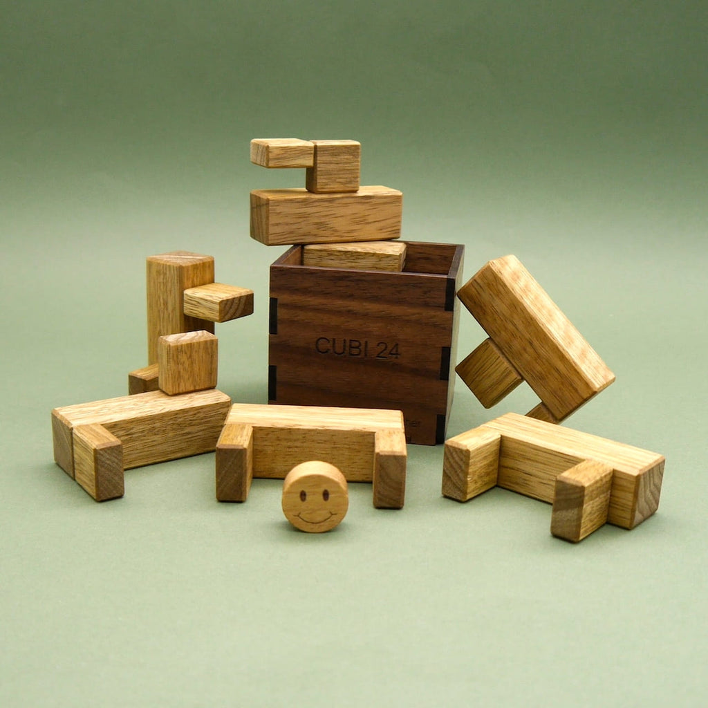 CUBI 24 - hard 3D Packing Puzzle – ROMBOL