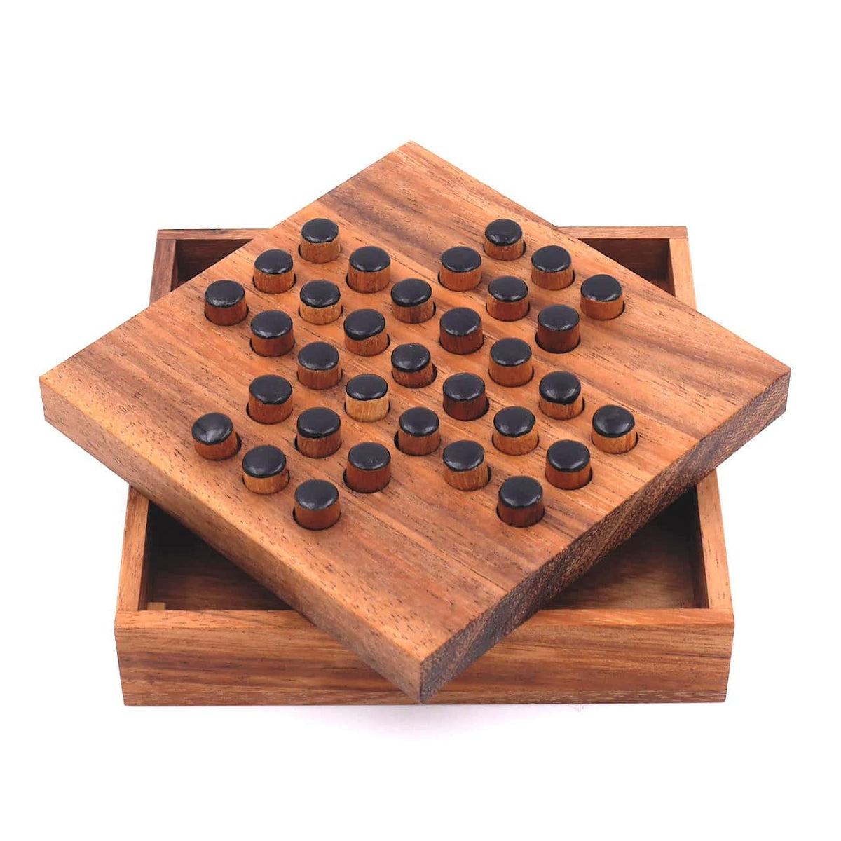 Solitaire, der unterhaltsame Klassiker aus edlem Holz mit praktischem Verschlussband
