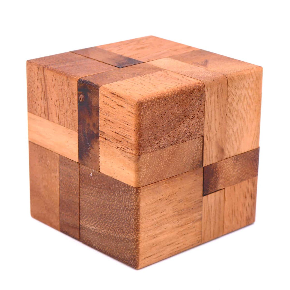Das zusammengesetzte Denkspiel aus Holz mit 6 Teilen.