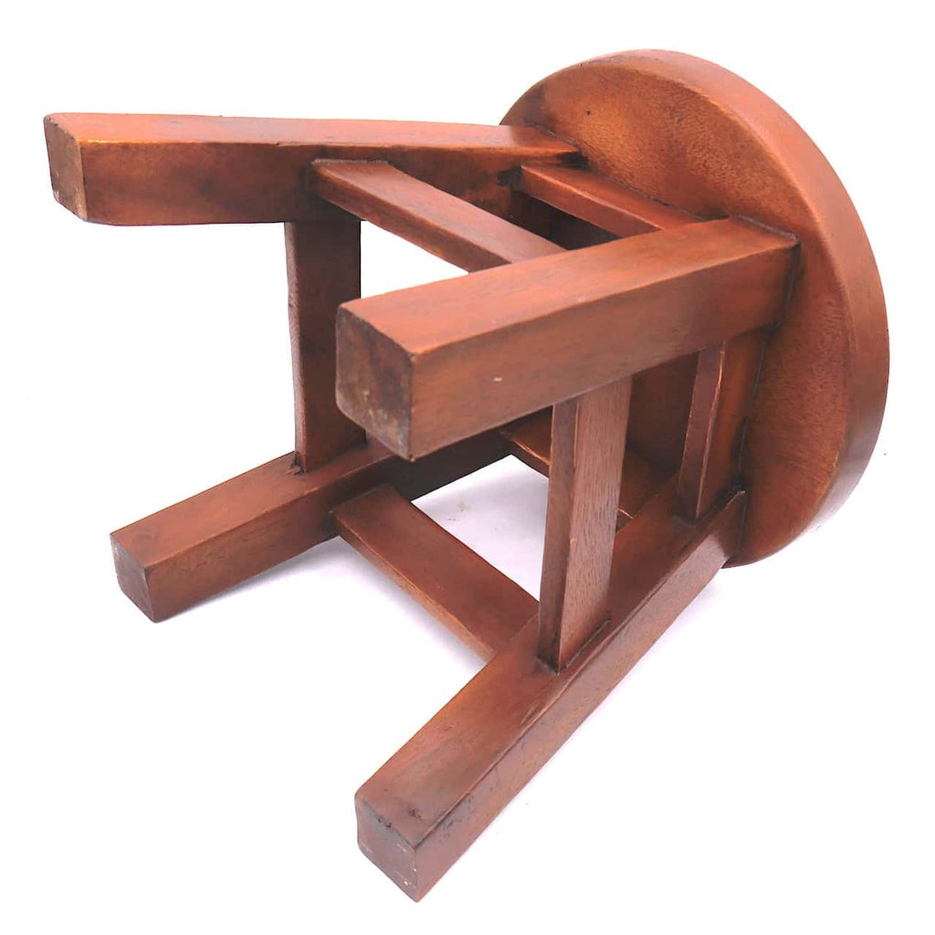 rombol-holzstuhl-dekohocker