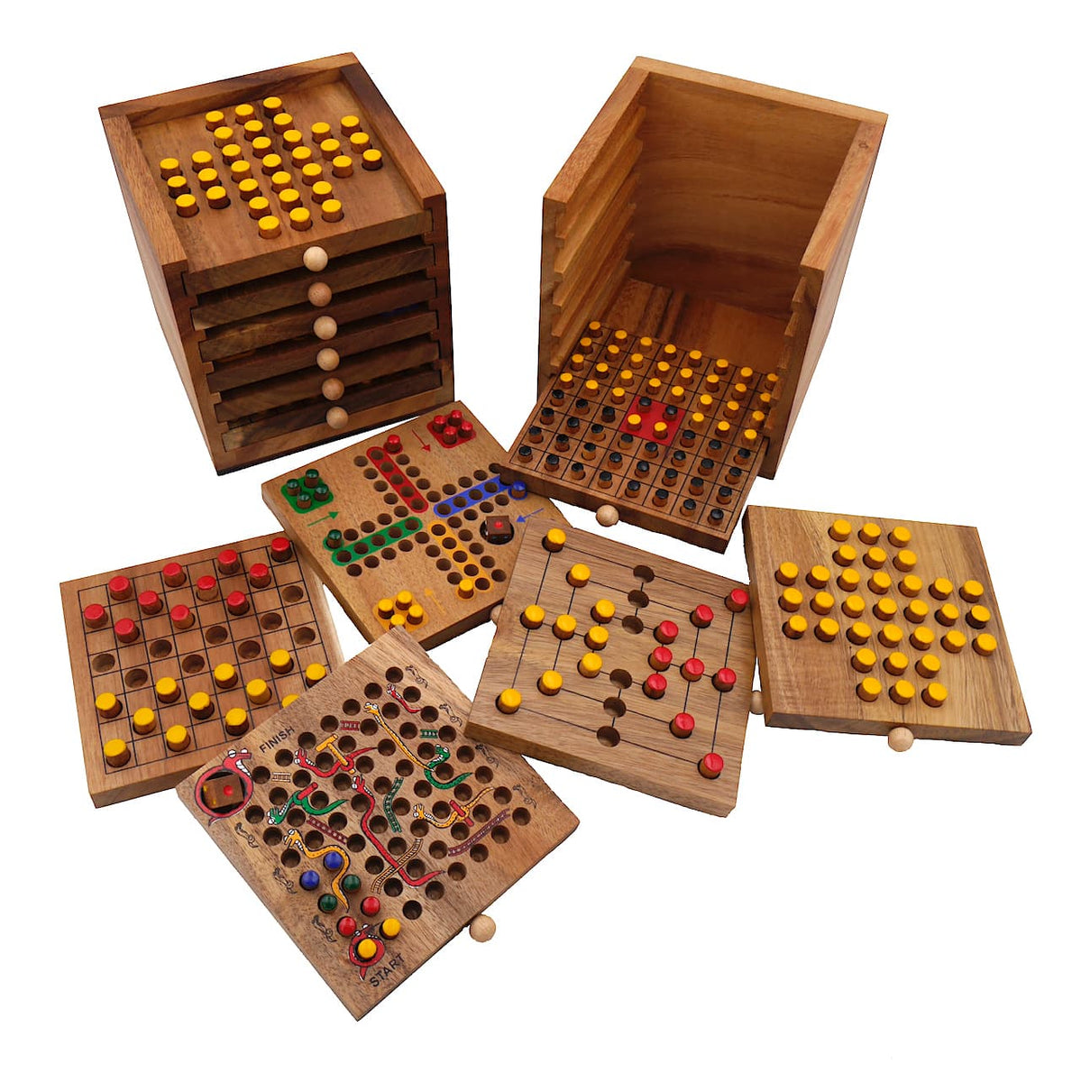 Spielesammlung in einer praktischen Holzbox
